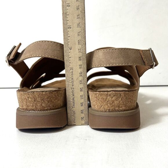 Sofft Eurosoft Faux Leather Cross Straps Womens 10 M Sandals Sling Back Open Toe - Picture 9 of 11